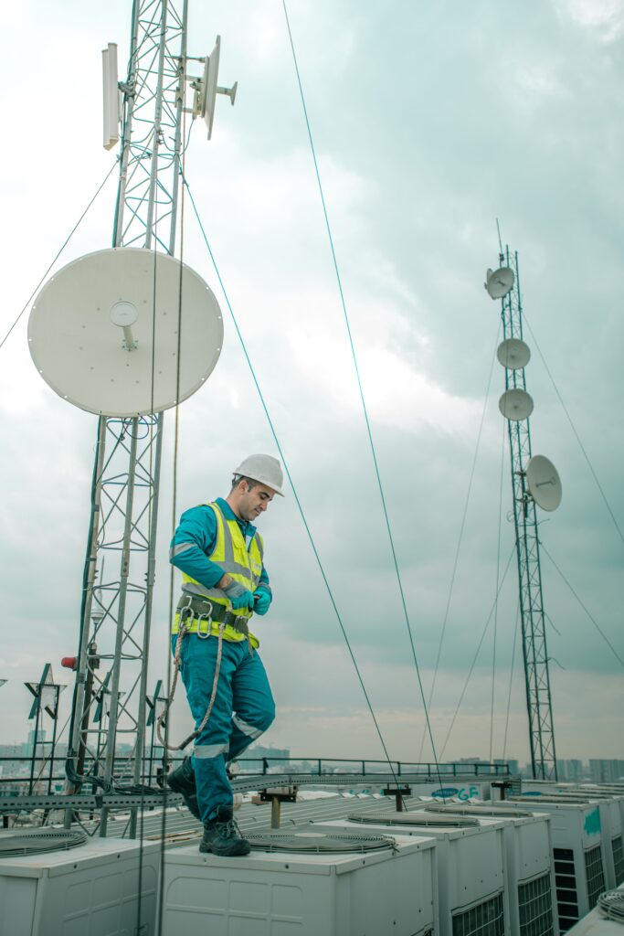 Máster habilitante en Teleco: ¿merece la pena? 1 Imagen ilustrativa del máster en Ingeniería de Telecomunicación